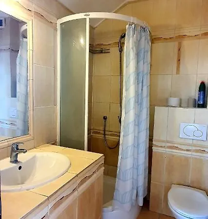 Highway 招待所 鲁容贝罗克